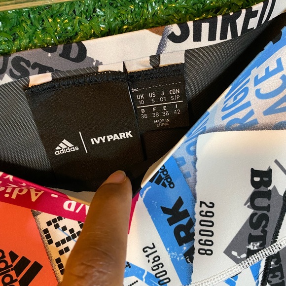 Adidas (Ivy Park) Workout Set | 2 Piece | Small - Picture 4 of 9